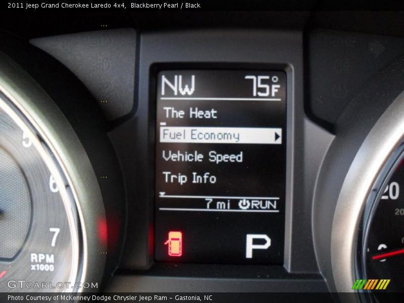 Blackberry Pearl / Black 2011 Jeep Grand Cherokee Laredo 4x4