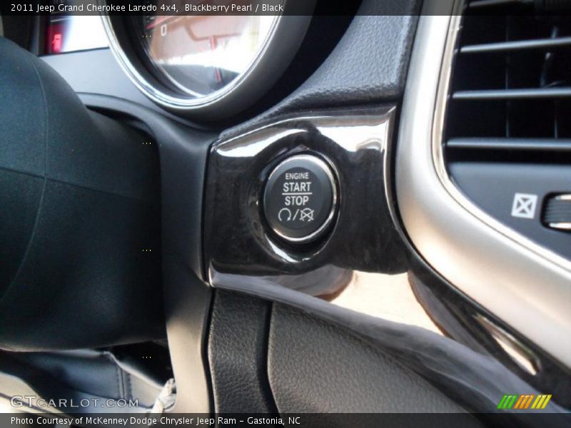 Blackberry Pearl / Black 2011 Jeep Grand Cherokee Laredo 4x4