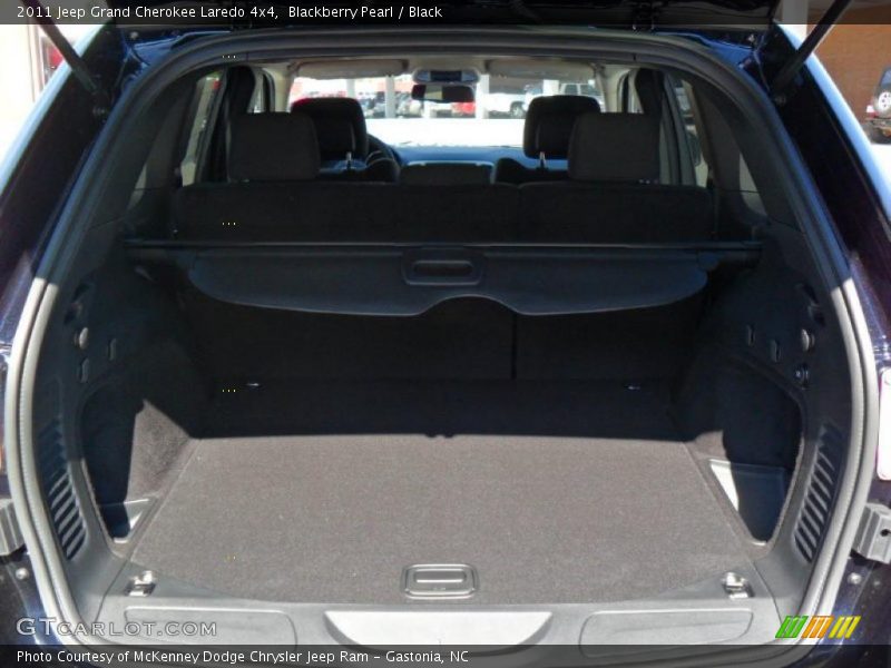Blackberry Pearl / Black 2011 Jeep Grand Cherokee Laredo 4x4