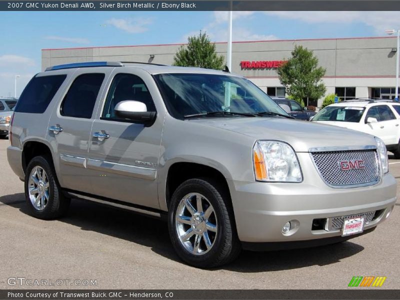 Silver Birch Metallic / Ebony Black 2007 GMC Yukon Denali AWD