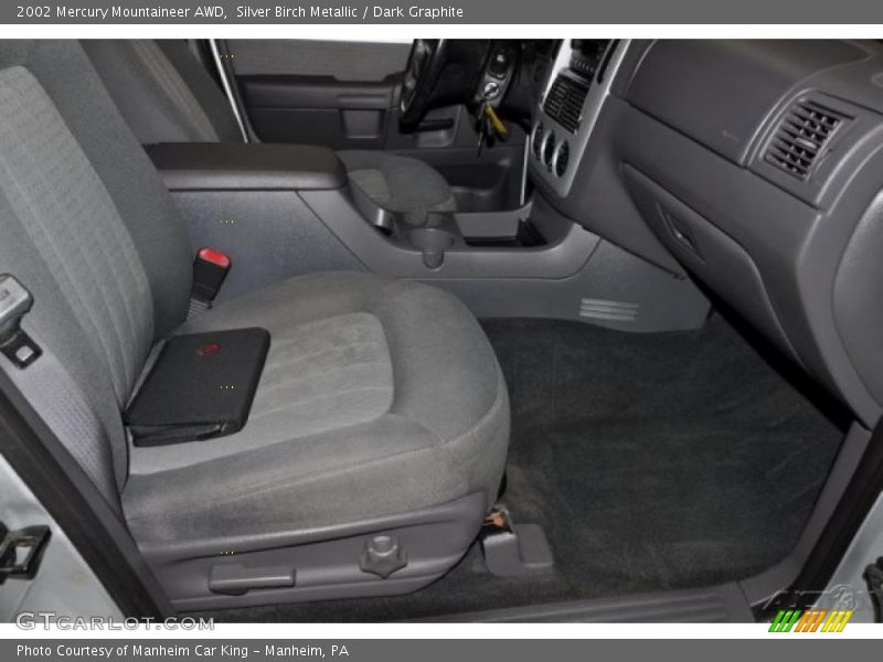 Silver Birch Metallic / Dark Graphite 2002 Mercury Mountaineer AWD
