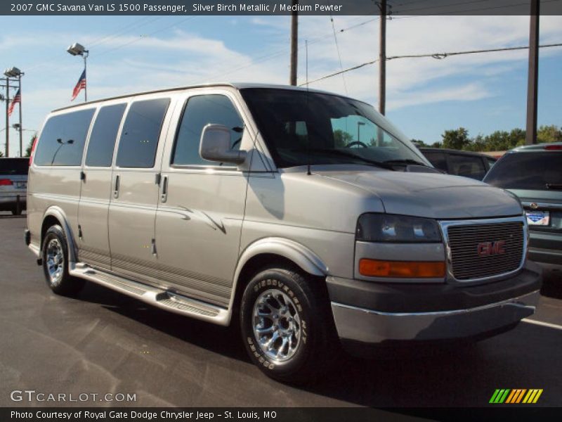 Silver Birch Metallic / Medium Pewter 2007 GMC Savana Van LS 1500 Passenger