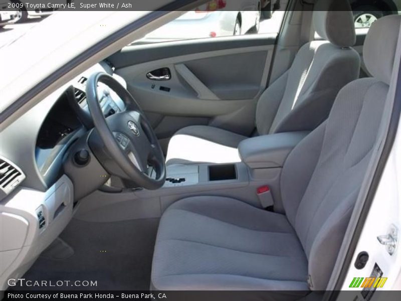 Super White / Ash 2009 Toyota Camry LE