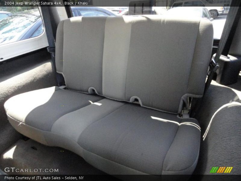 Black / Khaki 2004 Jeep Wrangler Sahara 4x4