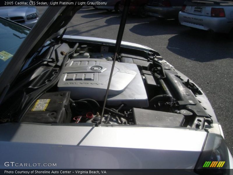 Light Platinum / Light Gray/Ebony 2005 Cadillac CTS Sedan