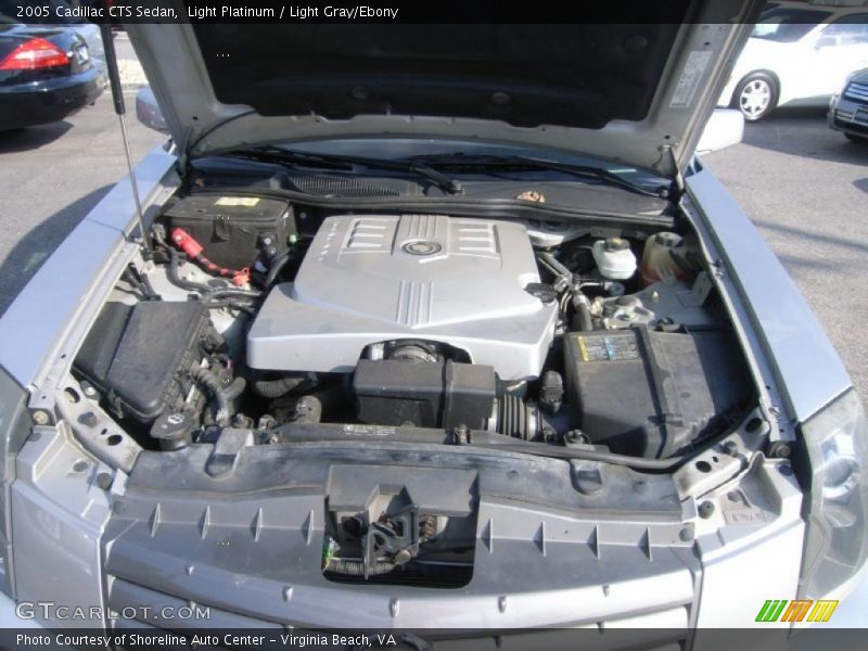 Light Platinum / Light Gray/Ebony 2005 Cadillac CTS Sedan