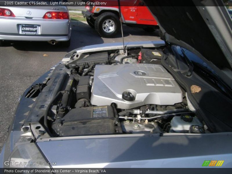 Light Platinum / Light Gray/Ebony 2005 Cadillac CTS Sedan