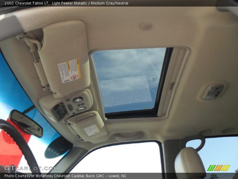 Light Pewter Metallic / Medium Gray/Neutral 2002 Chevrolet Tahoe LT
