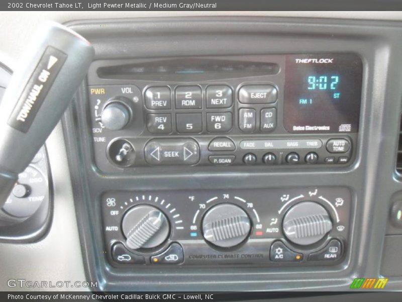 Light Pewter Metallic / Medium Gray/Neutral 2002 Chevrolet Tahoe LT
