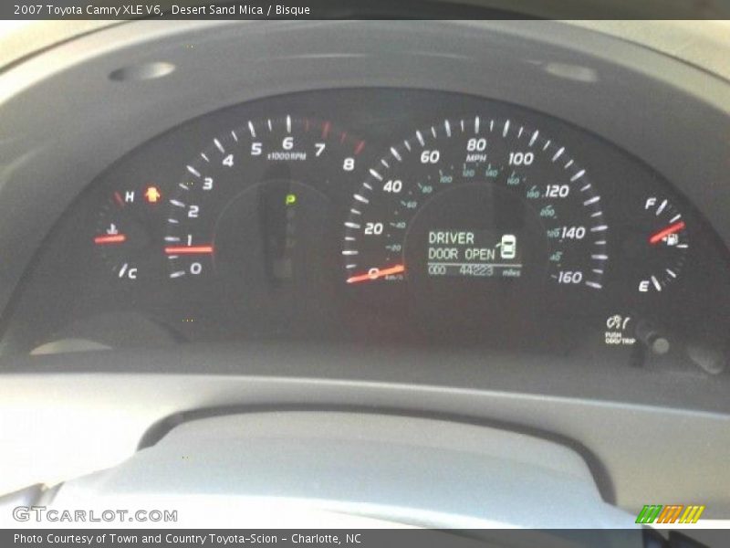 Desert Sand Mica / Bisque 2007 Toyota Camry XLE V6