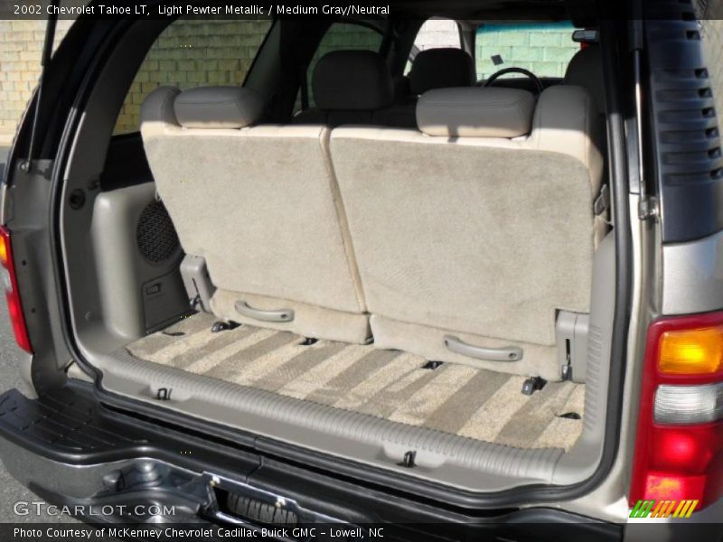 Light Pewter Metallic / Medium Gray/Neutral 2002 Chevrolet Tahoe LT