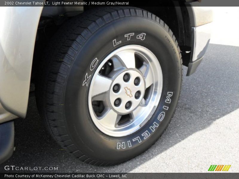 Light Pewter Metallic / Medium Gray/Neutral 2002 Chevrolet Tahoe LT