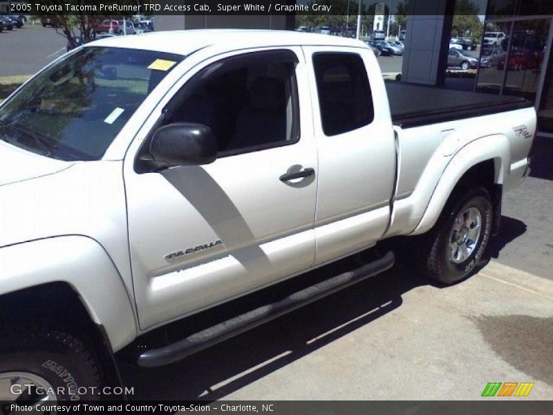 Super White / Graphite Gray 2005 Toyota Tacoma PreRunner TRD Access Cab