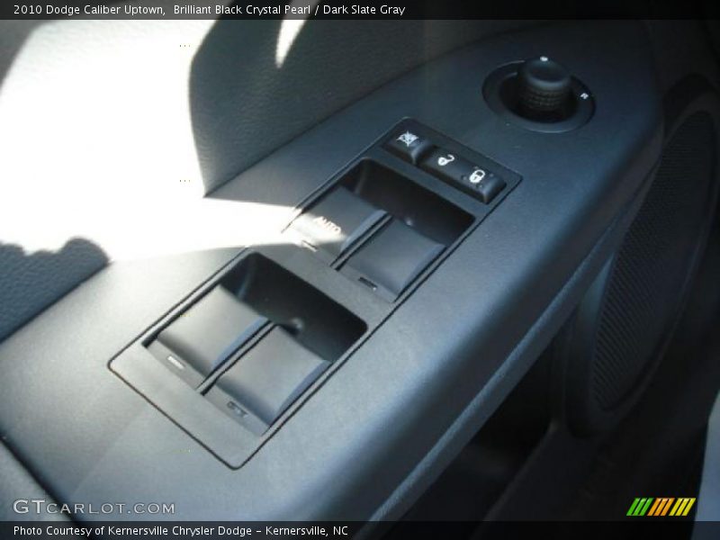 Brilliant Black Crystal Pearl / Dark Slate Gray 2010 Dodge Caliber Uptown