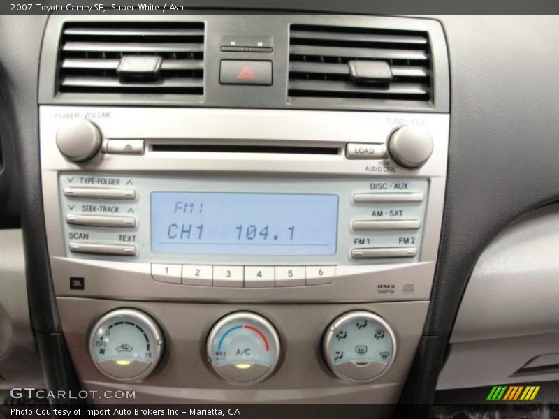 Super White / Ash 2007 Toyota Camry SE