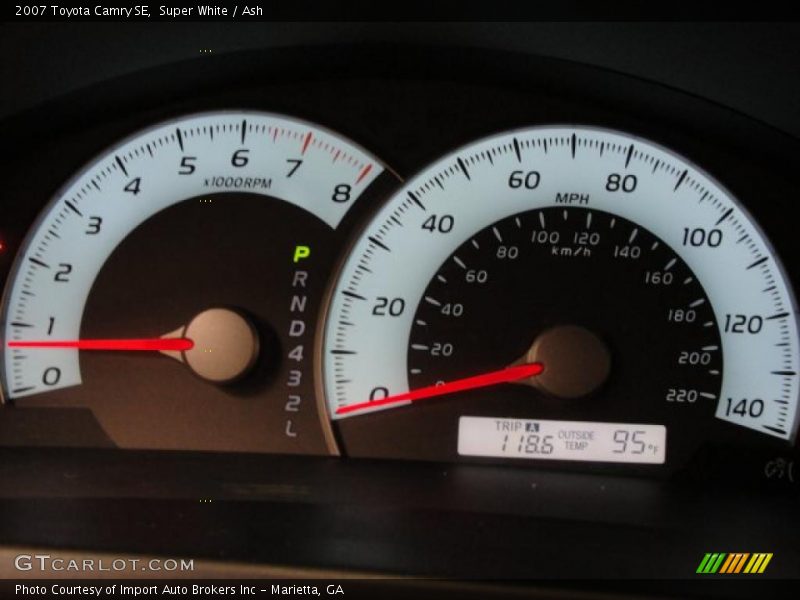 Super White / Ash 2007 Toyota Camry SE