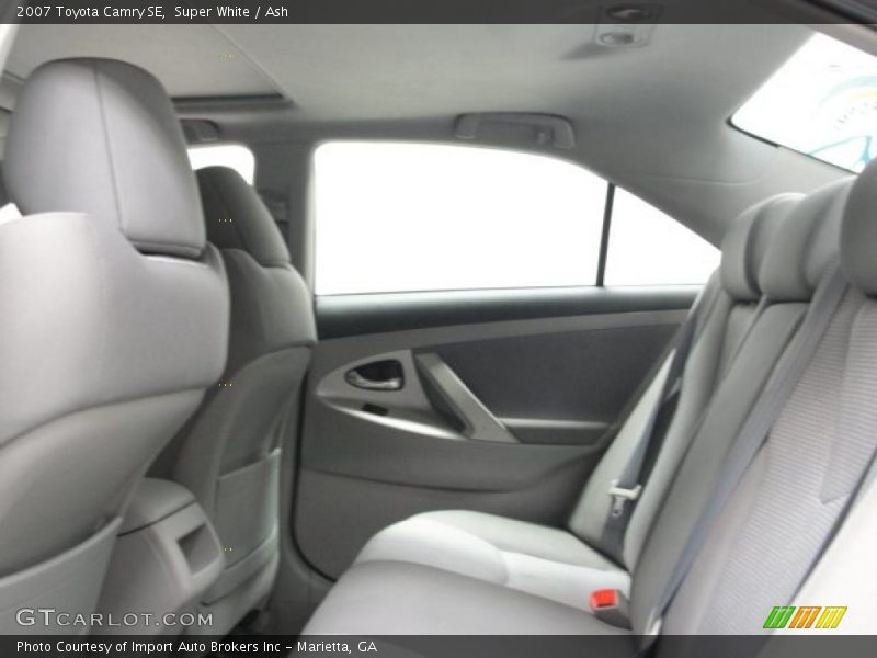 Super White / Ash 2007 Toyota Camry SE
