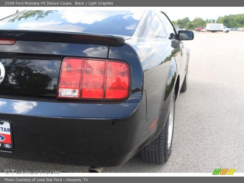Black / Light Graphite 2008 Ford Mustang V6 Deluxe Coupe