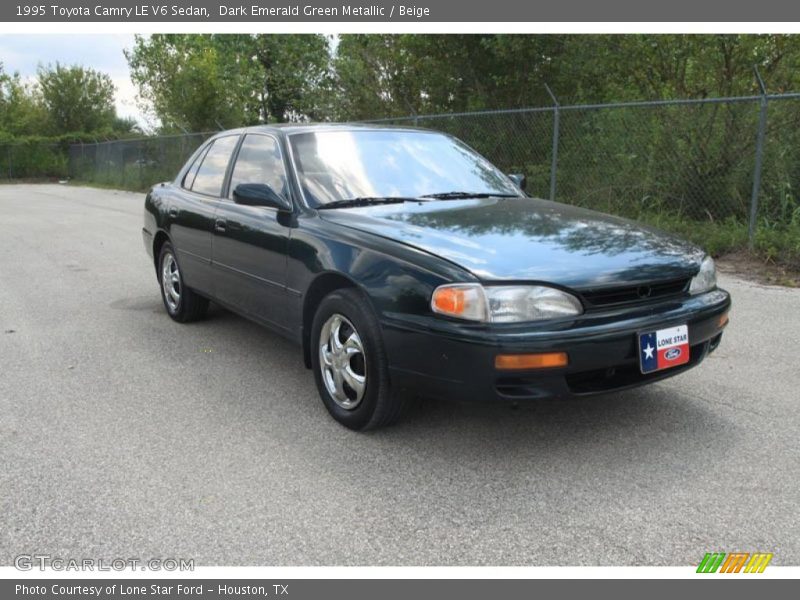 Dark Emerald Green Metallic / Beige 1995 Toyota Camry LE V6 Sedan