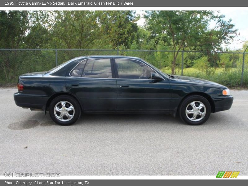 Dark Emerald Green Metallic / Beige 1995 Toyota Camry LE V6 Sedan