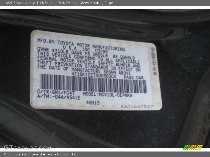 Dark Emerald Green Metallic / Beige 1995 Toyota Camry LE V6 Sedan