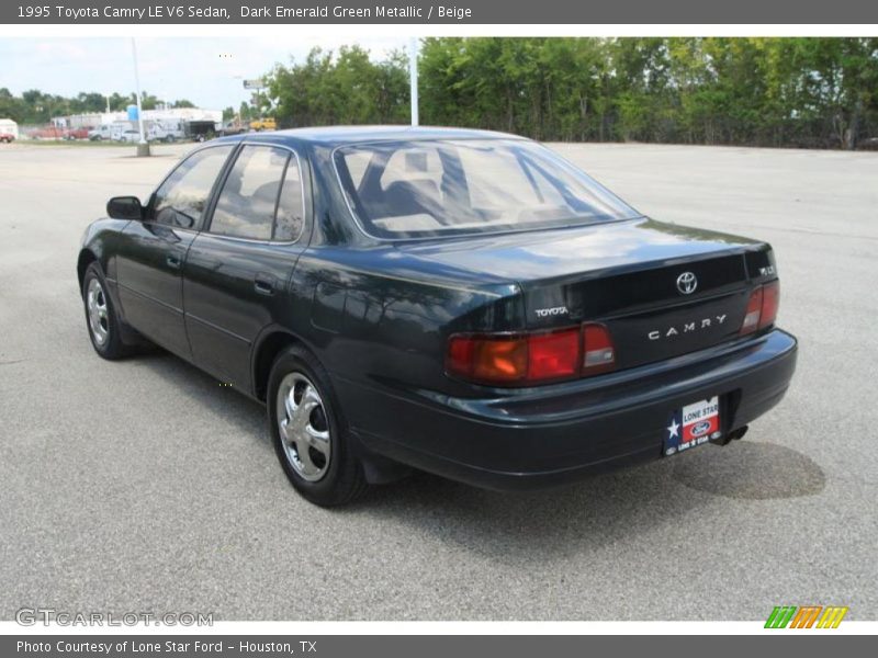 Dark Emerald Green Metallic / Beige 1995 Toyota Camry LE V6 Sedan
