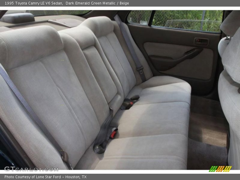 Dark Emerald Green Metallic / Beige 1995 Toyota Camry LE V6 Sedan