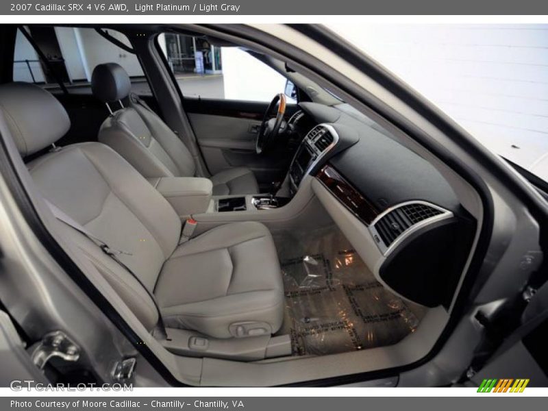 Light Platinum / Light Gray 2007 Cadillac SRX 4 V6 AWD