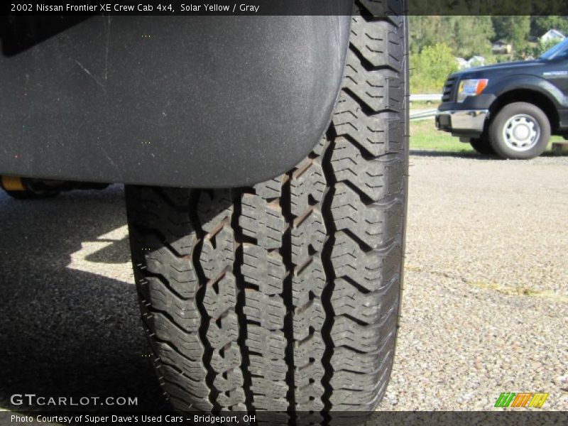 Solar Yellow / Gray 2002 Nissan Frontier XE Crew Cab 4x4