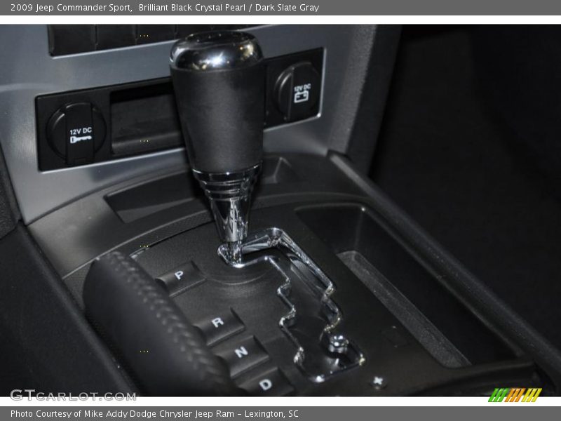 Brilliant Black Crystal Pearl / Dark Slate Gray 2009 Jeep Commander Sport