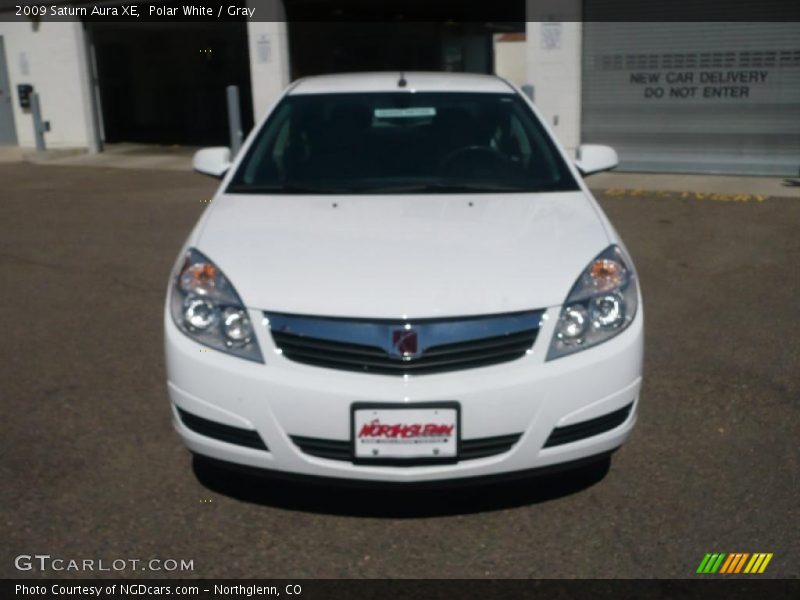 Polar White / Gray 2009 Saturn Aura XE
