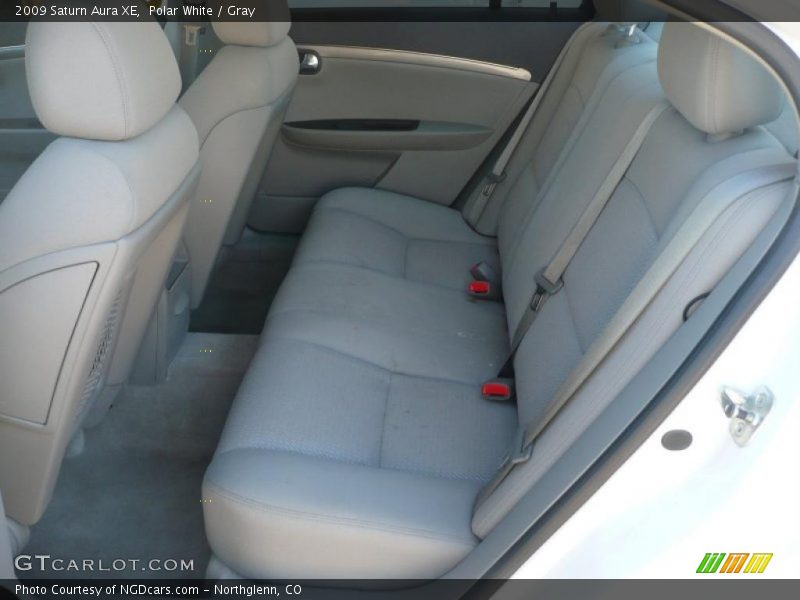 Polar White / Gray 2009 Saturn Aura XE