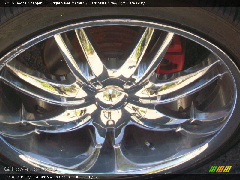 Bright Silver Metallic / Dark Slate Gray/Light Slate Gray 2006 Dodge Charger SE