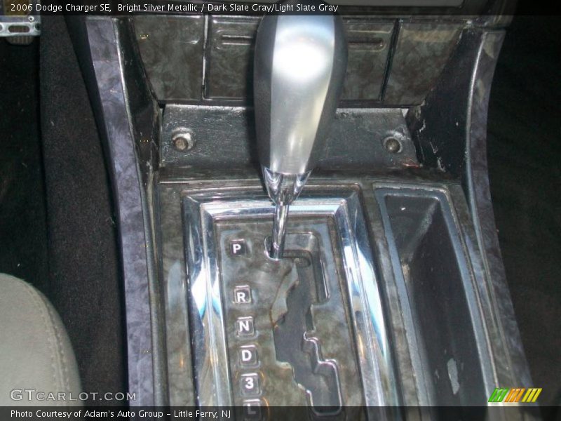 Bright Silver Metallic / Dark Slate Gray/Light Slate Gray 2006 Dodge Charger SE