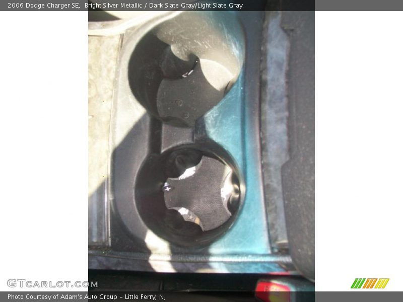 Bright Silver Metallic / Dark Slate Gray/Light Slate Gray 2006 Dodge Charger SE