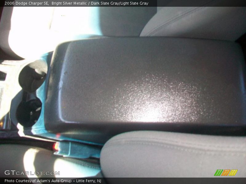 Bright Silver Metallic / Dark Slate Gray/Light Slate Gray 2006 Dodge Charger SE