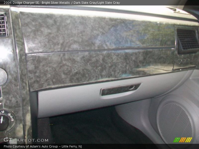 Bright Silver Metallic / Dark Slate Gray/Light Slate Gray 2006 Dodge Charger SE