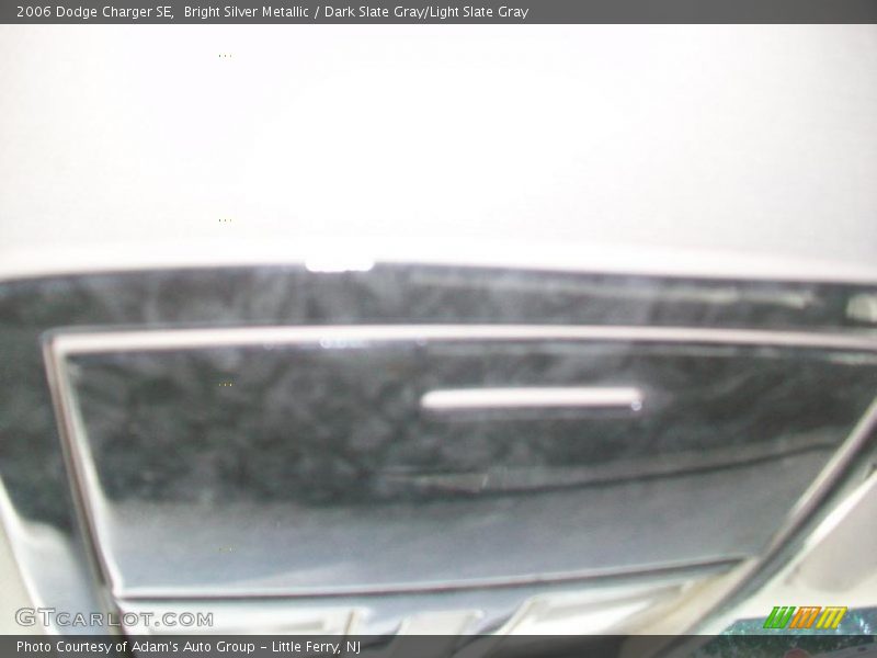 Bright Silver Metallic / Dark Slate Gray/Light Slate Gray 2006 Dodge Charger SE