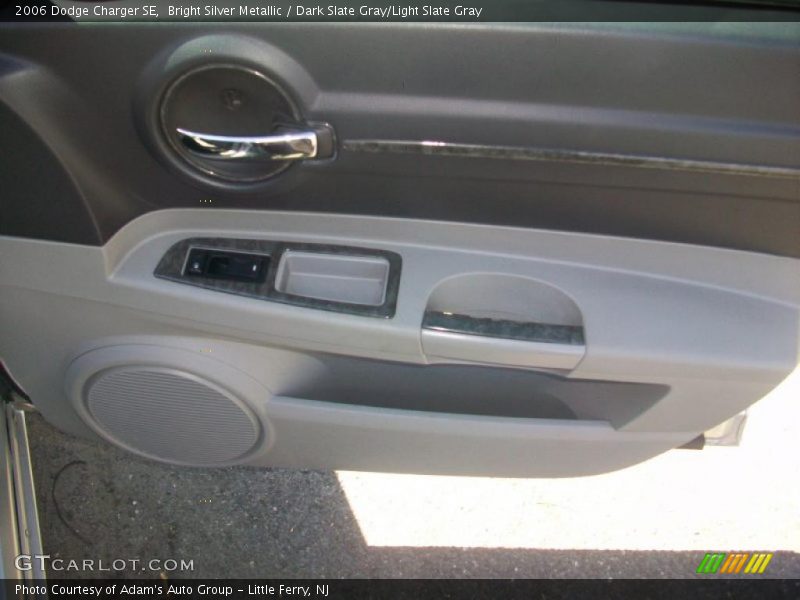 Bright Silver Metallic / Dark Slate Gray/Light Slate Gray 2006 Dodge Charger SE