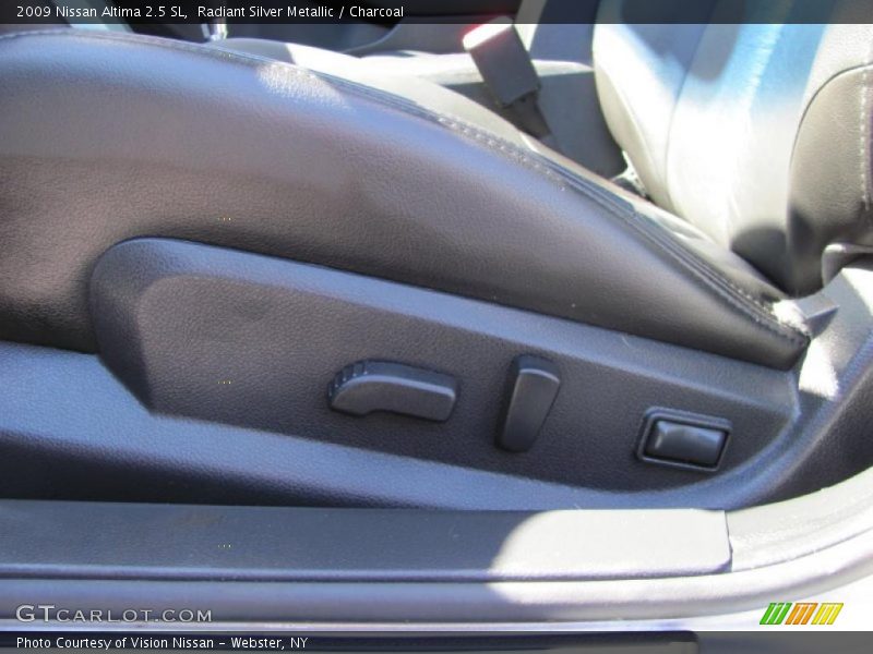 Radiant Silver Metallic / Charcoal 2009 Nissan Altima 2.5 SL
