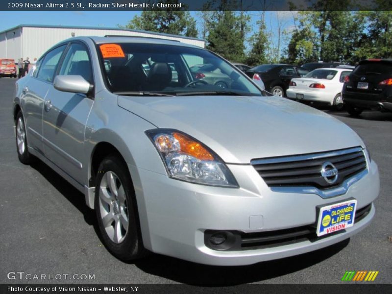 Radiant Silver Metallic / Charcoal 2009 Nissan Altima 2.5 SL