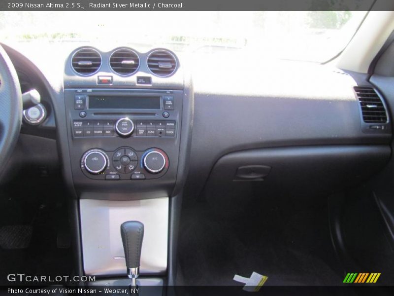 Radiant Silver Metallic / Charcoal 2009 Nissan Altima 2.5 SL