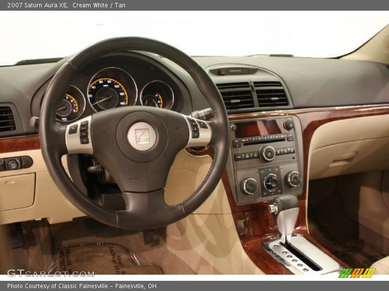 Cream White / Tan 2007 Saturn Aura XE