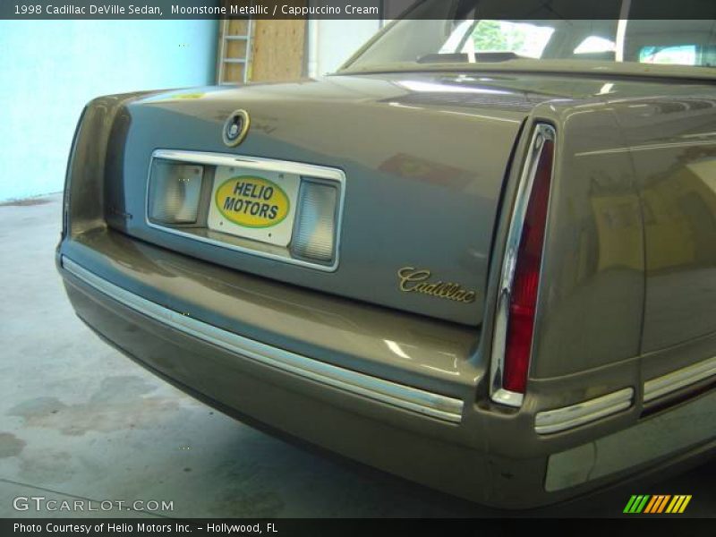 Moonstone Metallic / Cappuccino Cream 1998 Cadillac DeVille Sedan
