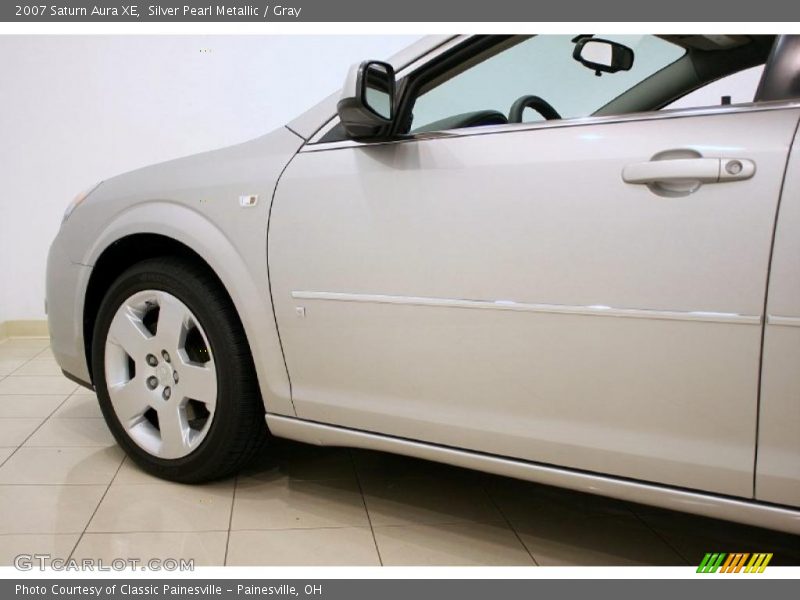Silver Pearl Metallic / Gray 2007 Saturn Aura XE