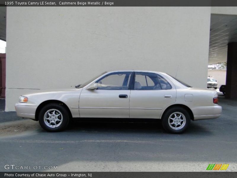 Cashmere Beige Metallic / Beige 1995 Toyota Camry LE Sedan