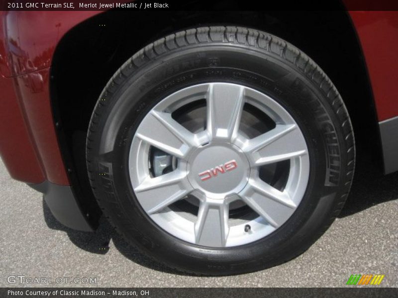Merlot Jewel Metallic / Jet Black 2011 GMC Terrain SLE