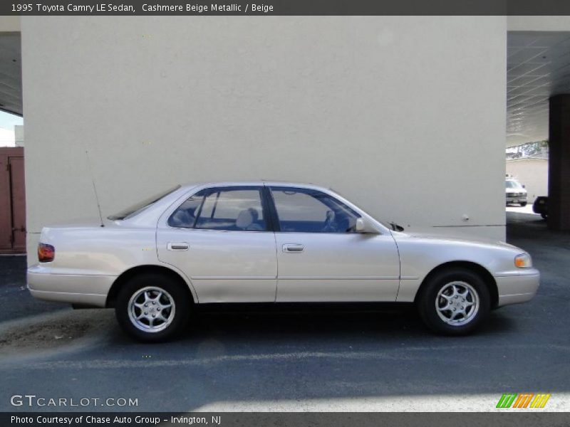 Cashmere Beige Metallic / Beige 1995 Toyota Camry LE Sedan