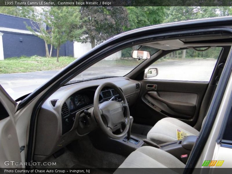 Cashmere Beige Metallic / Beige 1995 Toyota Camry LE Sedan