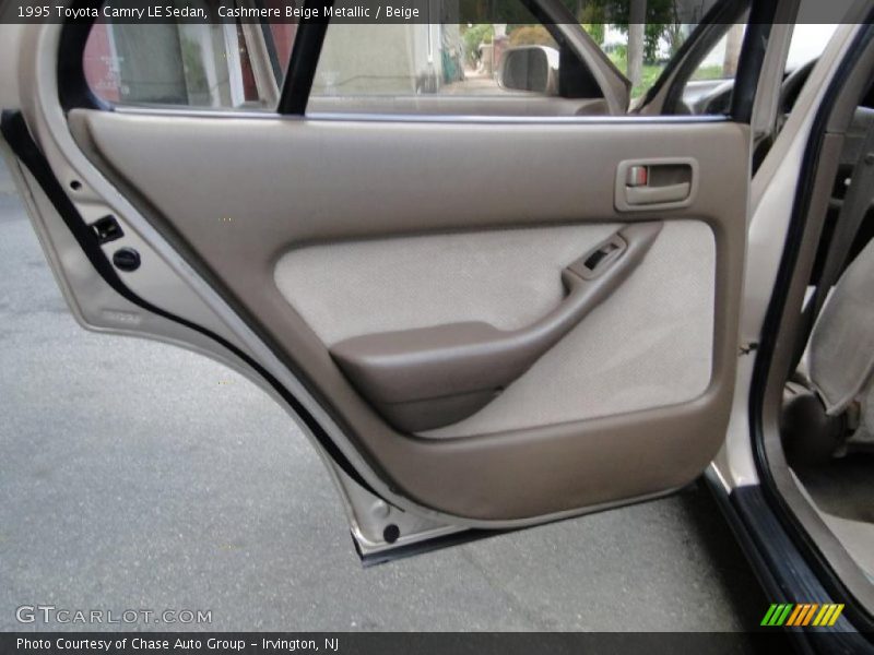 Cashmere Beige Metallic / Beige 1995 Toyota Camry LE Sedan